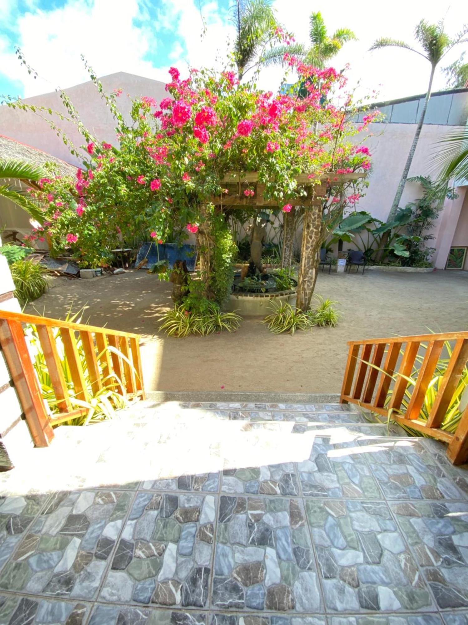 Nigi Nigi Too Beach Resort Balabag  Ngoại thất bức ảnh